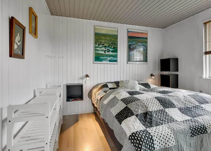 Ferienhaus Hs010-henne-hjelmevej-7